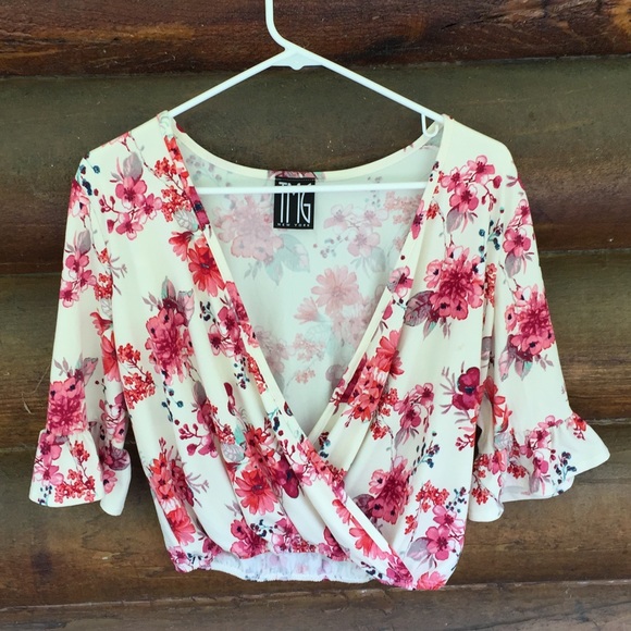 new york Tops - Free with any purchase!!❤️women’s dressy top